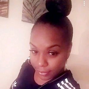 Meet your Posher, Danika